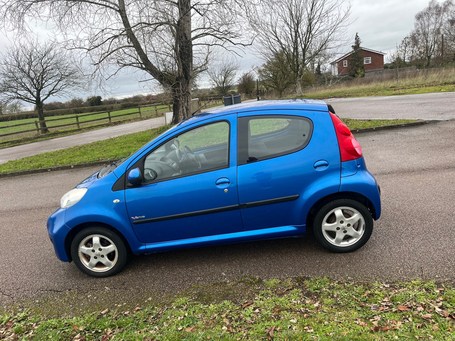 Used Peugeot 107 2009 for sale - 76748309: Photo 7