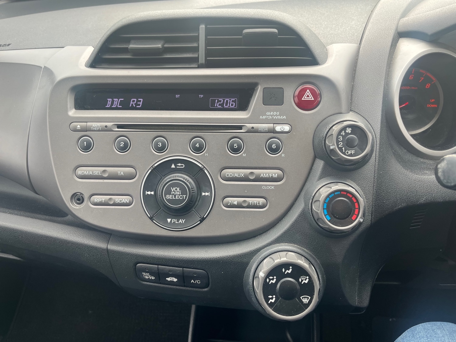 Used Honda Jazz 2009 for sale - 76596638: Photo 17