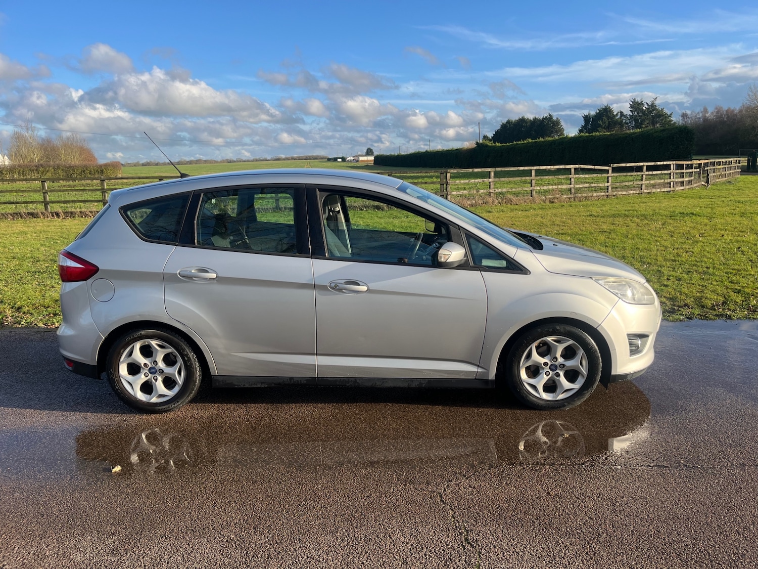 Used Ford C-Max 2012 for sale - 77233200: Photo 3