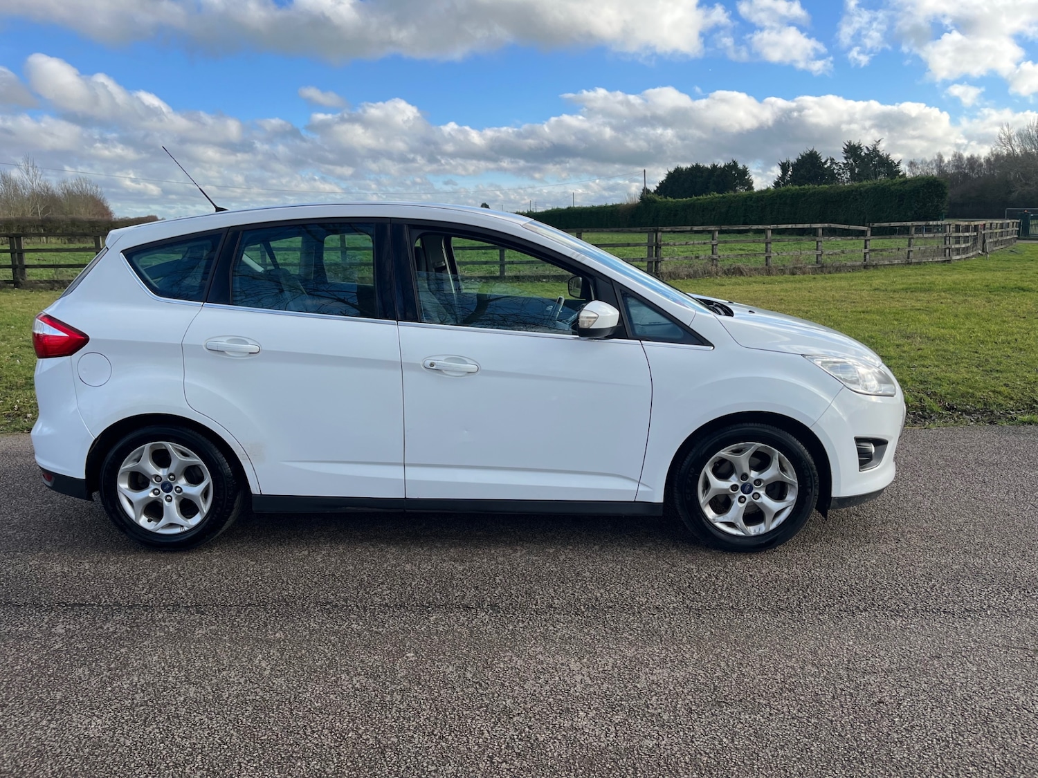Used Ford C-Max 2014 for sale - 77271605: Photo 3