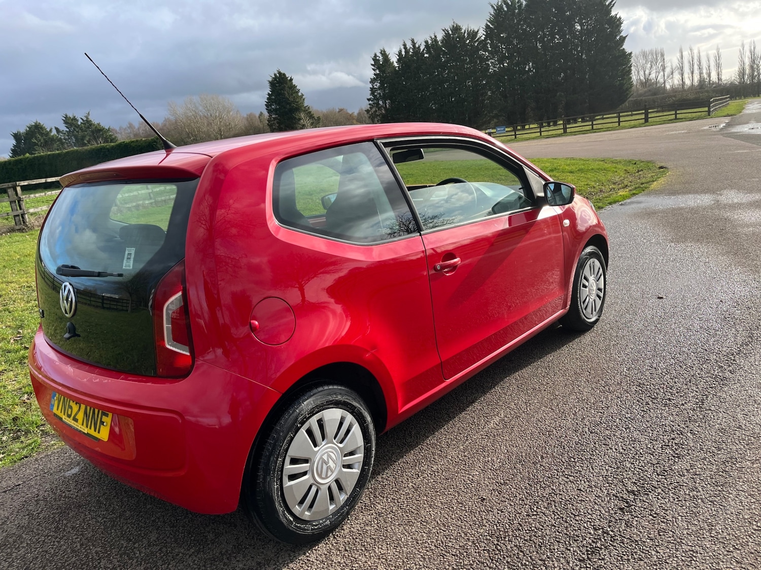Used Volkswagen up! 2012 for sale - 77529318: Photo 4