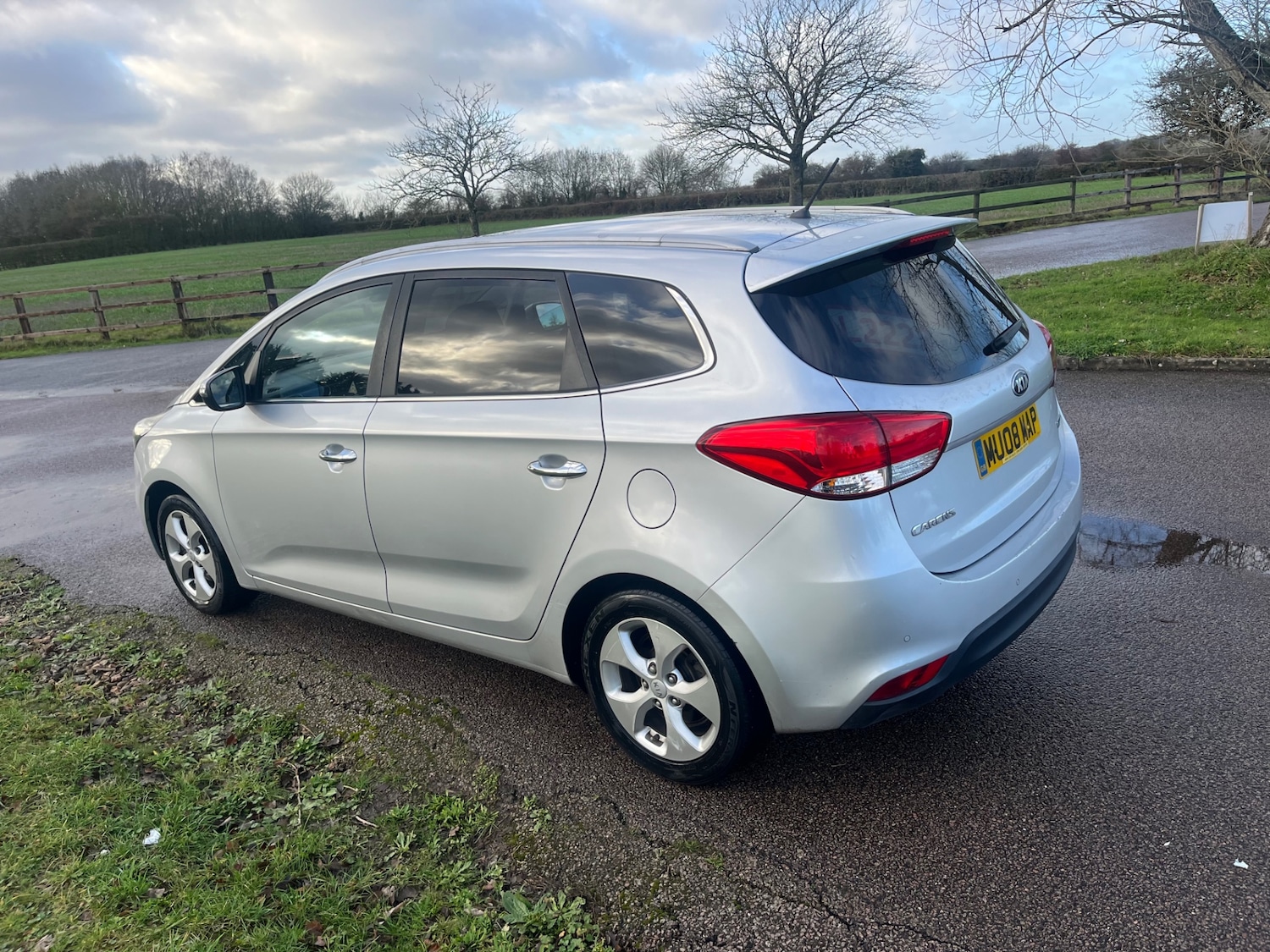 Used Kia Carens 2015 for sale - 76892223: Photo 6