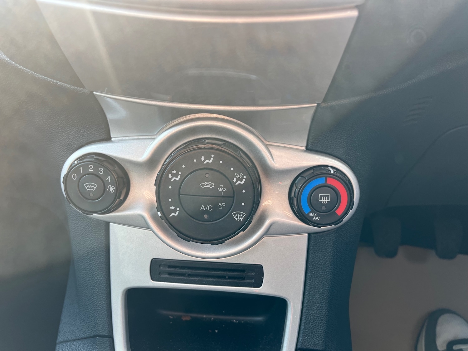 Used Ford Fiesta 2012 for sale - 77662579: Photo 18