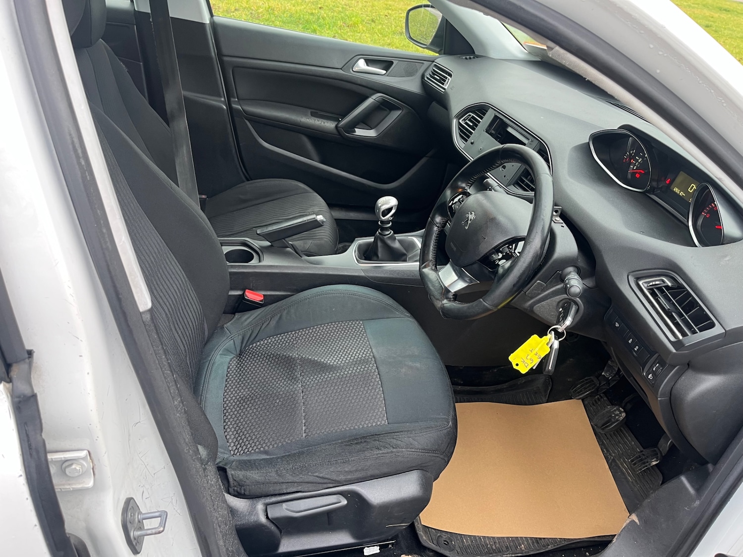 Used Peugeot 308 2019 for sale - 77245377: Photo 14