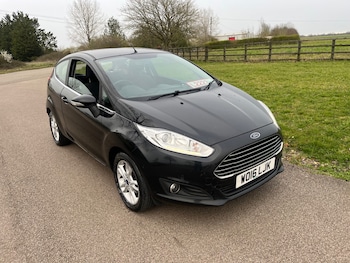 Used Ford Fiesta 2016 for sale - 78026476: Photo