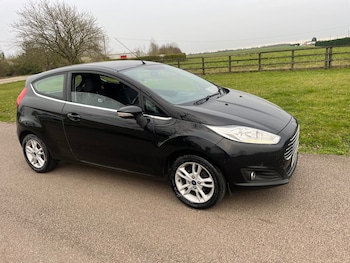 Used Ford Fiesta 2016 for sale - 78026476: Photo