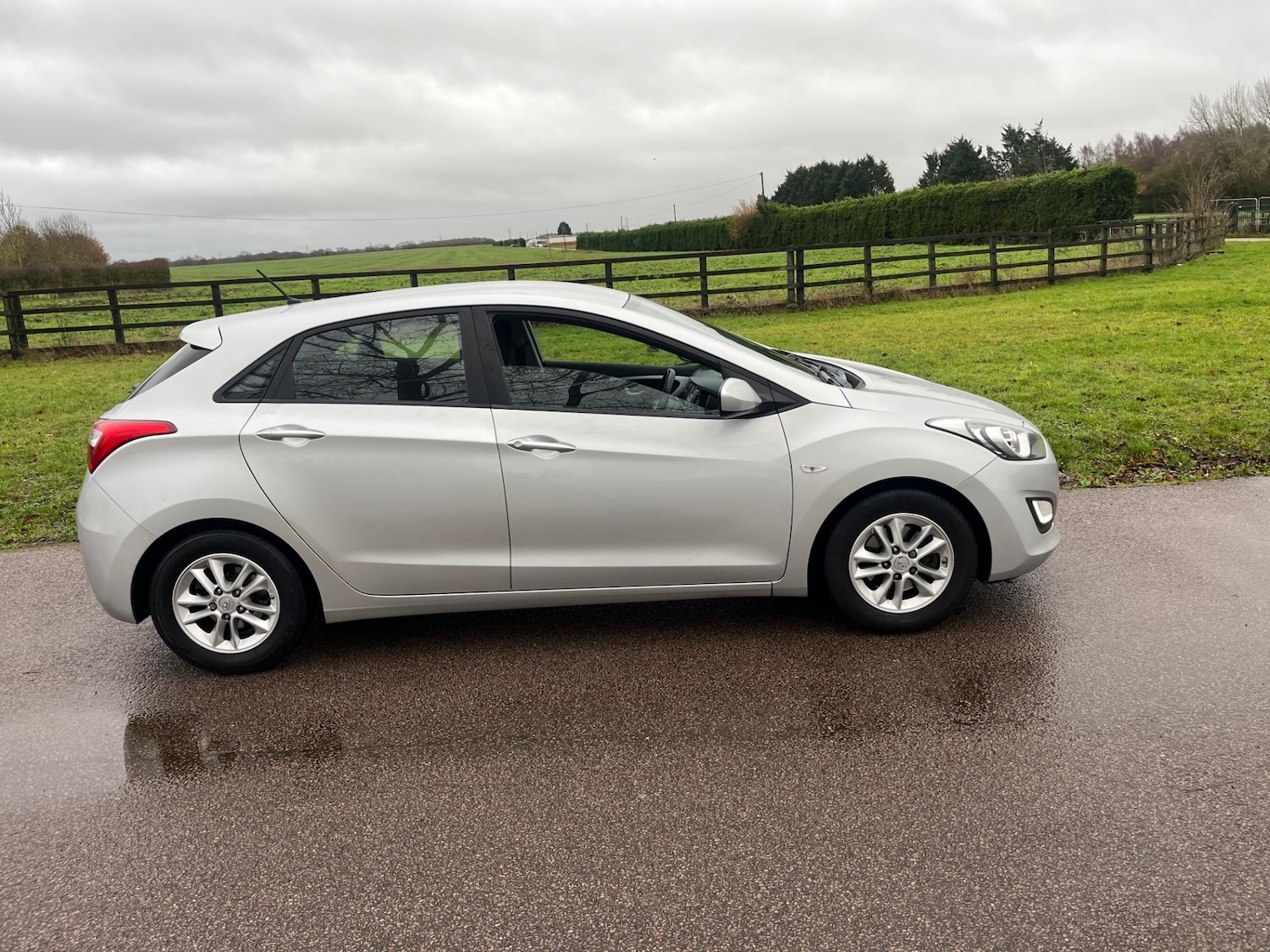 Used Hyundai i30 2014 for sale - 76777746: Photo 3