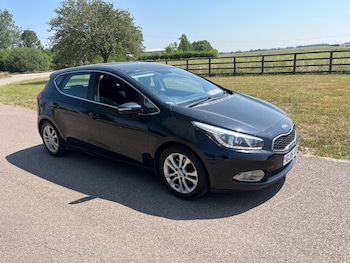 Used Kia Ceed 2015 for sale - 79171912: Photo