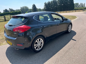 Used Kia Ceed 2015 for sale - 79171912: Photo