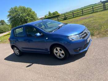 Used Dacia Sandero 2015 for sale - 74718811: Photo