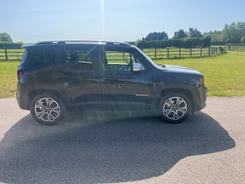 Used Jeep Renegade 2015 for sale - 78697953: Photo