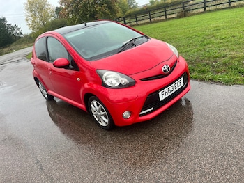 2014 (63) - 1.0 VVT-i Mode 5dr [AC]