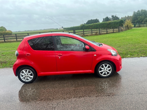 Used Toyota AYGO 2014 for sale - 76275879: Photo 3