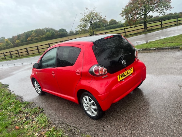 Used Toyota AYGO 2014 for sale - 76275879: Photo 6