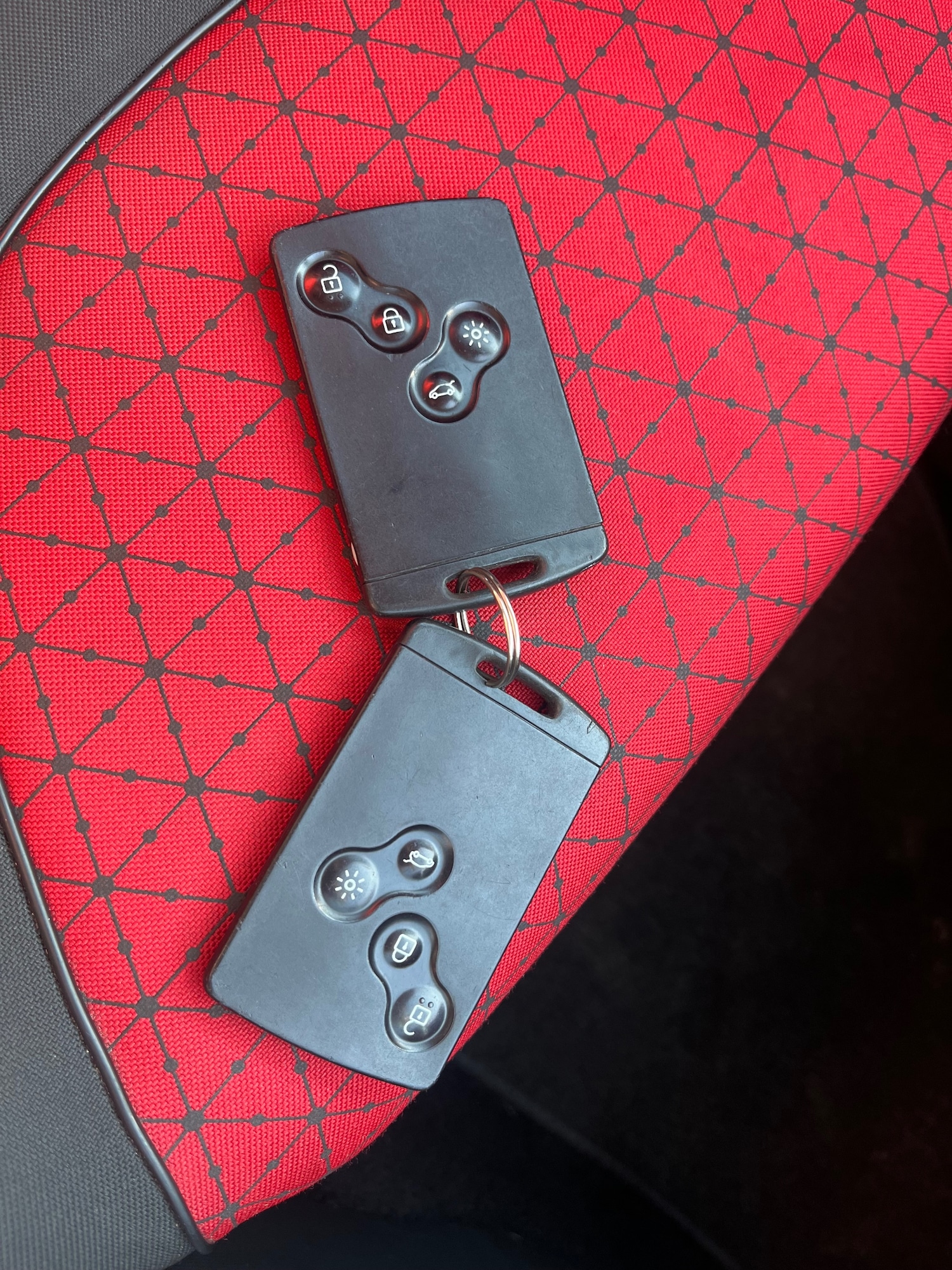 Used Renault Clio 2013 for sale - 77760228: Photo 22