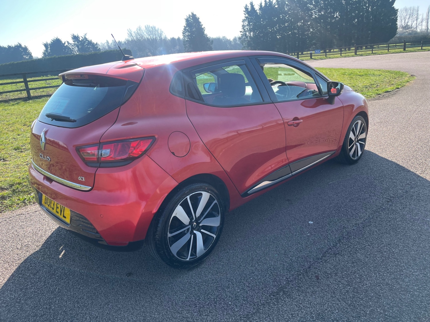 Used Renault Clio 2013 for sale - 77760228: Photo 4