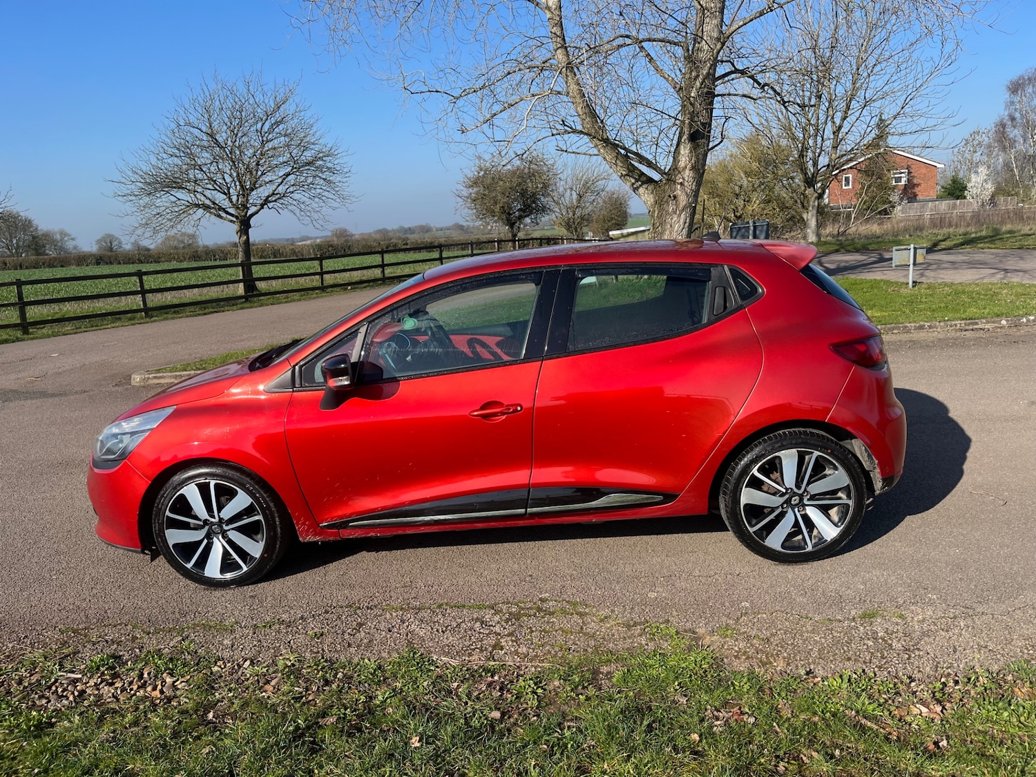 Used Renault Clio 2013 for sale - 77760228: Photo 8