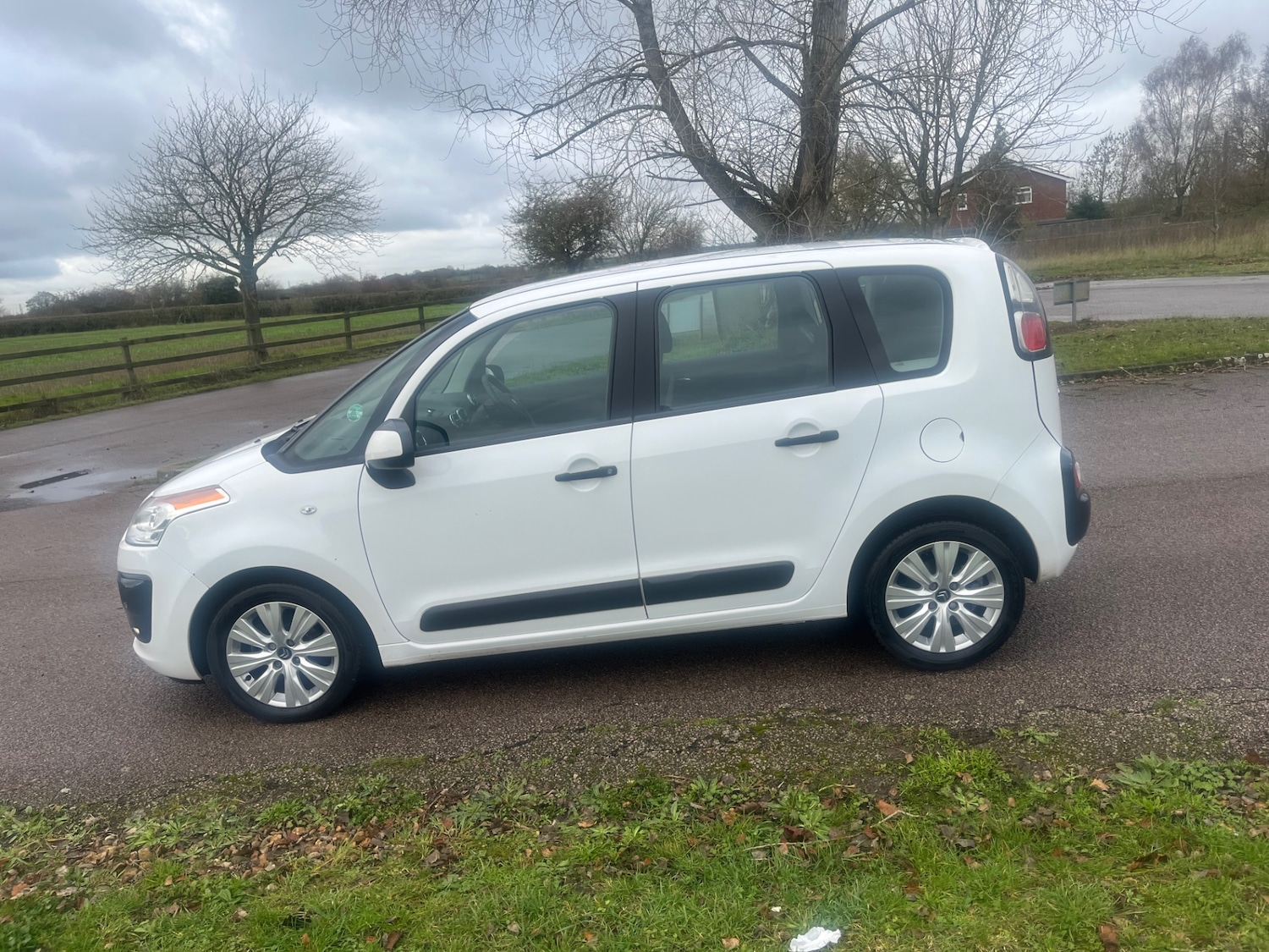 Used Citroen C3 Picasso 2015 for sale - 76682419: Photo 7