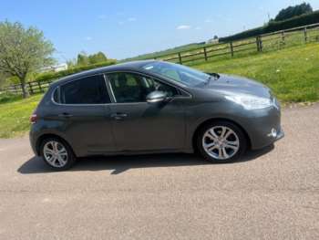 Used Peugeot 208 2014 for sale - 74720740: Photo