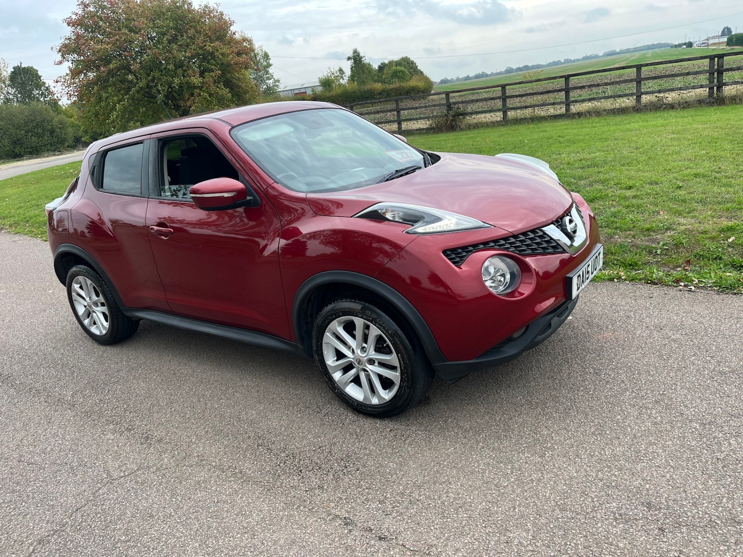 Used Nissan Juke 2015 for sale - 76198565: Photo 2