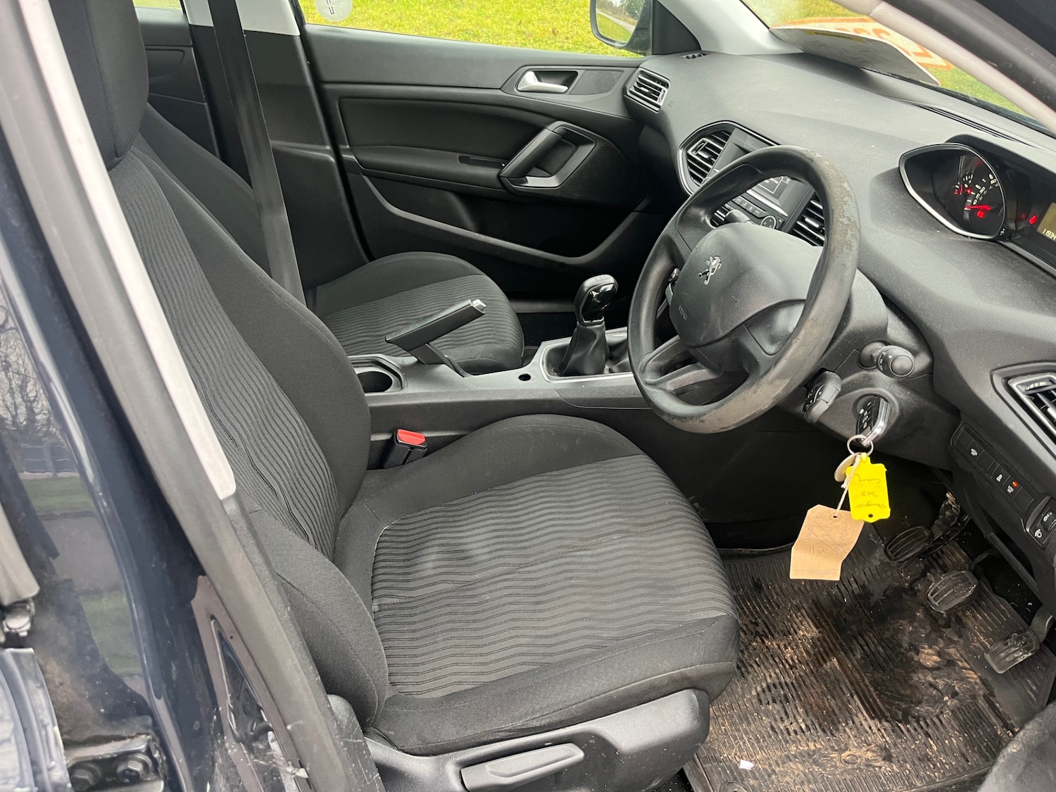 Used Peugeot 308 2015 for sale - 77282980: Photo 13