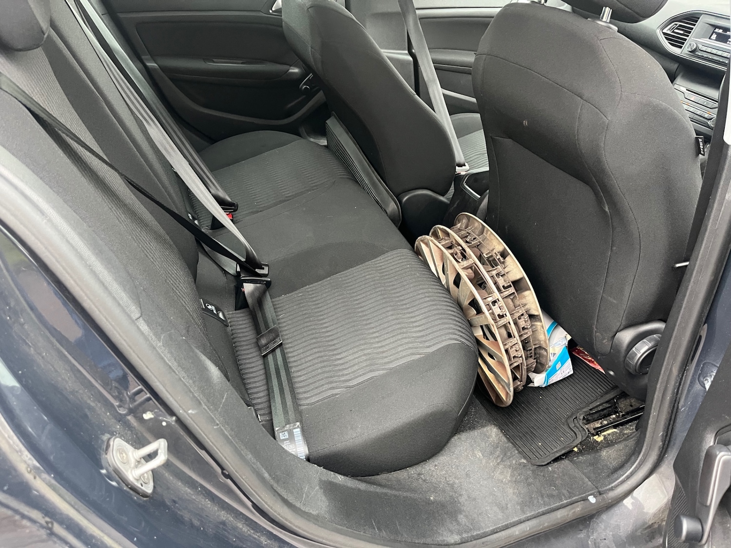 Used Peugeot 308 2015 for sale - 77282980: Photo 14