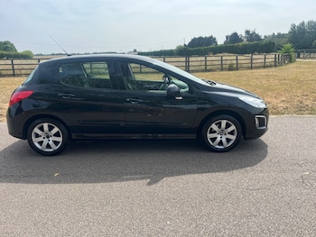 Used Peugeot 308 2013 for sale - 79439731: Photo
