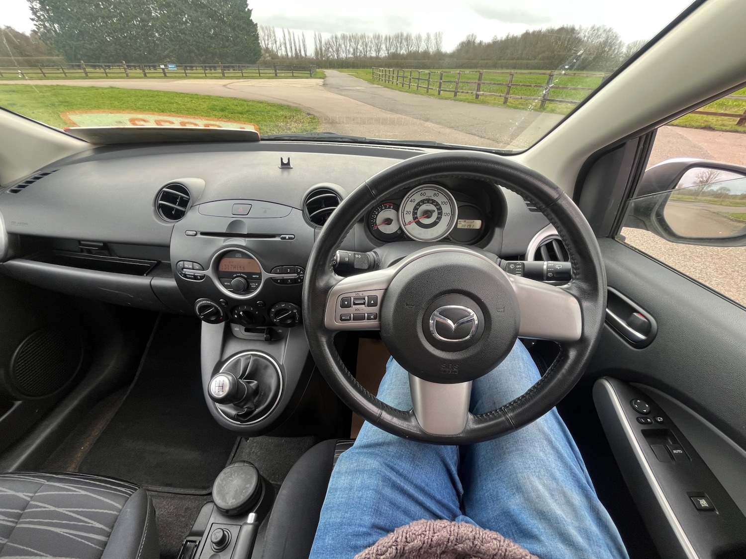 Used Mazda Mazda2 2009 for sale - 77640332: Photo 24