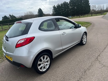 Used Mazda Mazda2 2009 for sale - 77640332: Photo