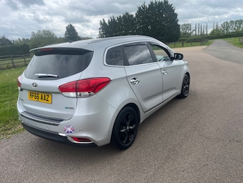 Used Kia Carens 2017 for sale - 78280912: Photo