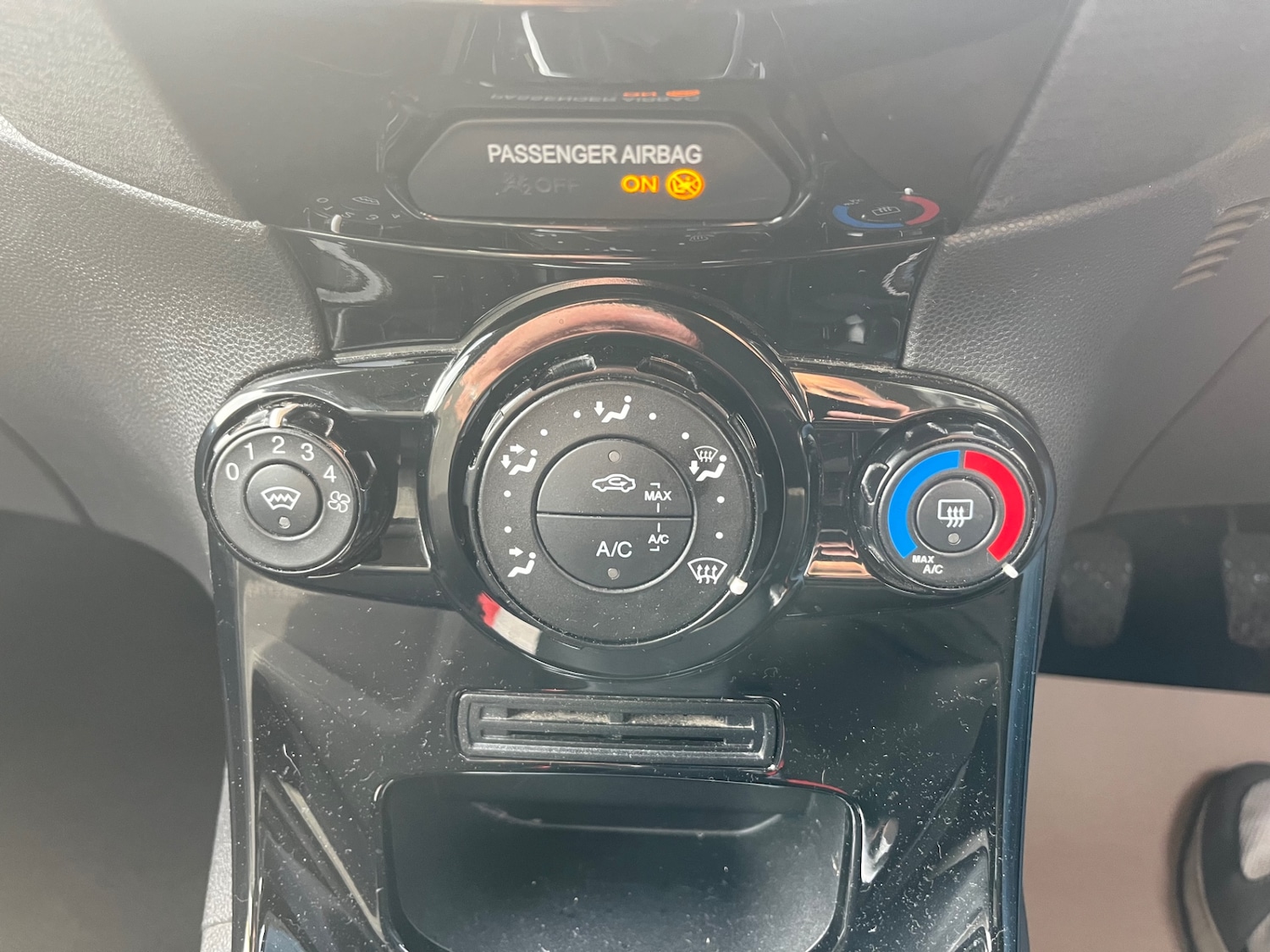 Used Ford Fiesta 2016 for sale - 76935425: Photo 17