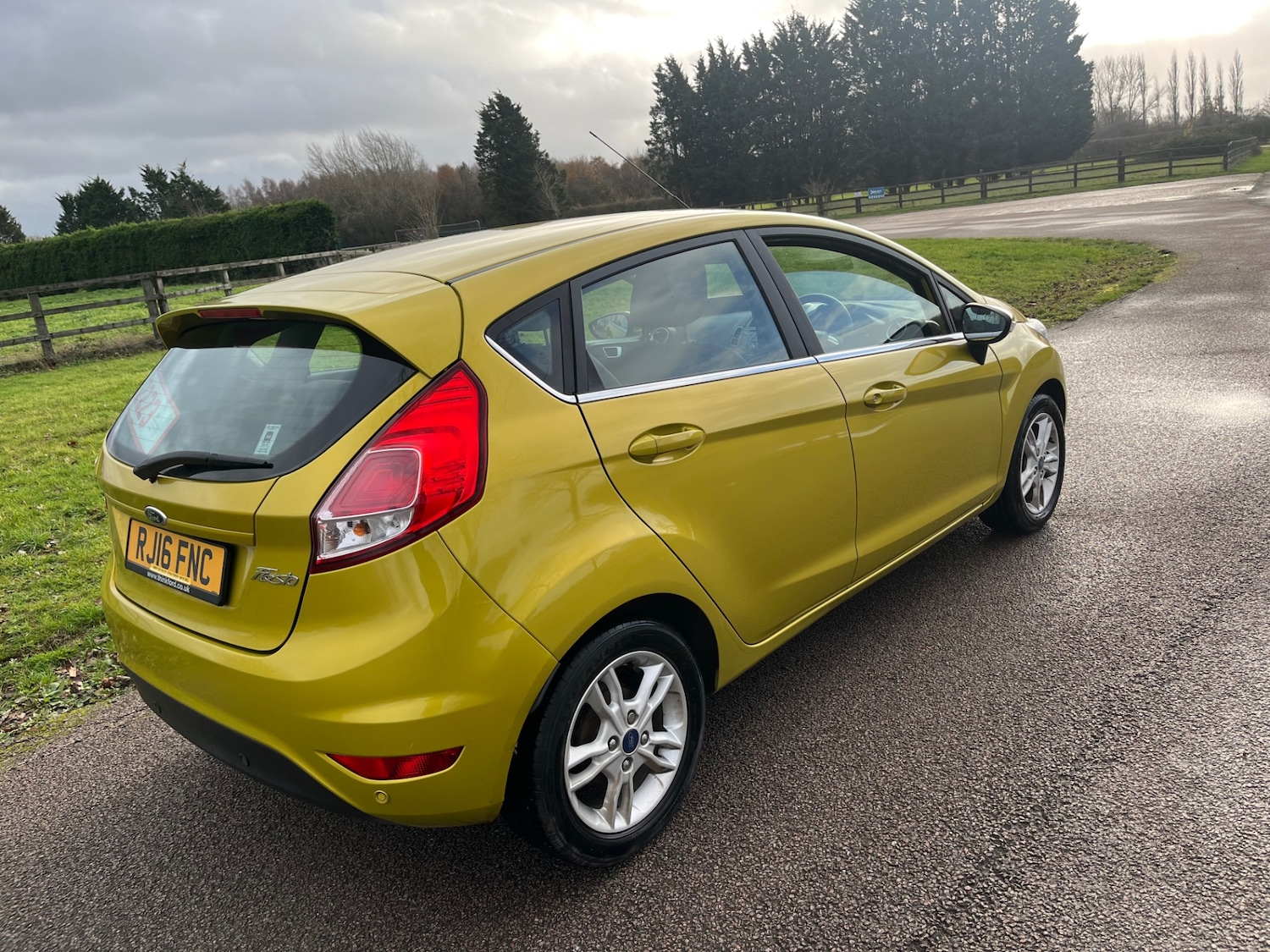 Used Ford Fiesta 2016 for sale - 76935425: Photo 4