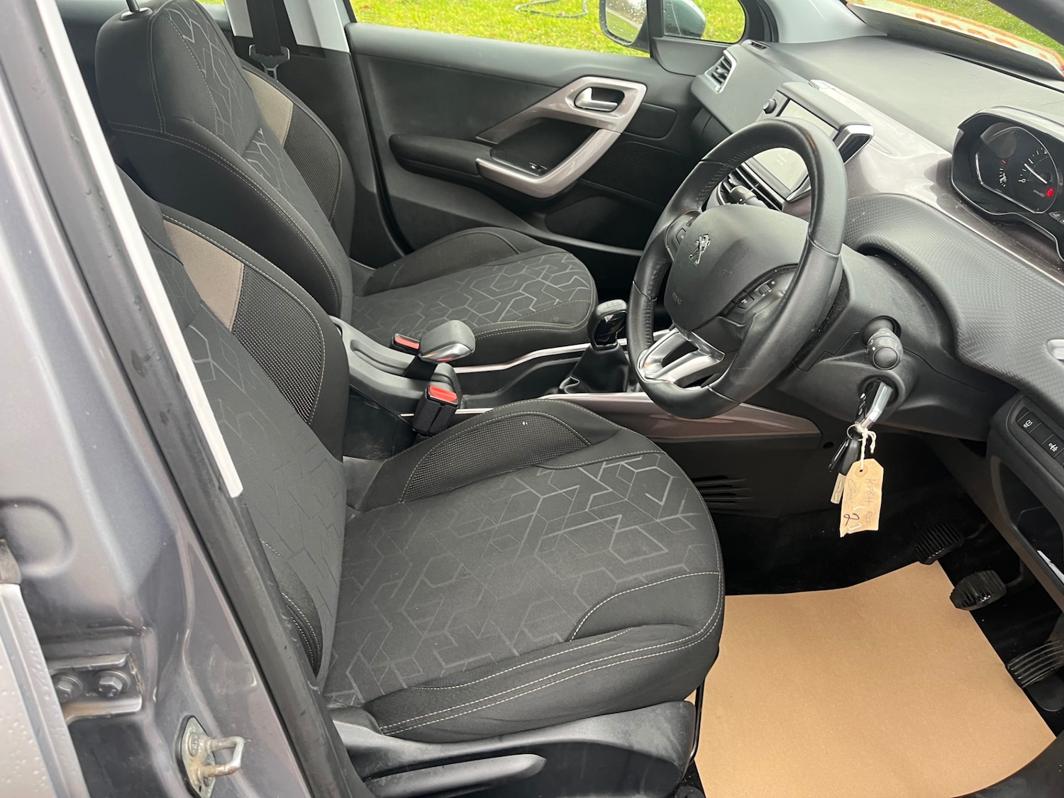 Used Peugeot 2008 2014 for sale - 77069520: Photo 13