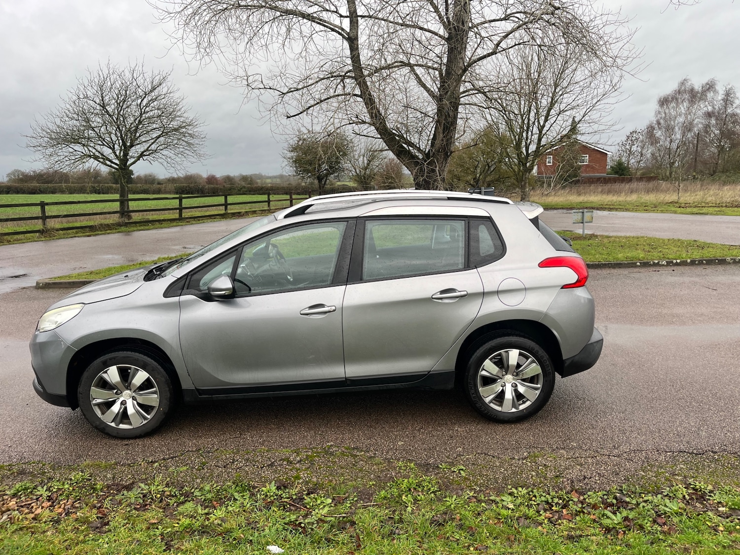 Used Peugeot 2008 2014 for sale - 77069520: Photo 8