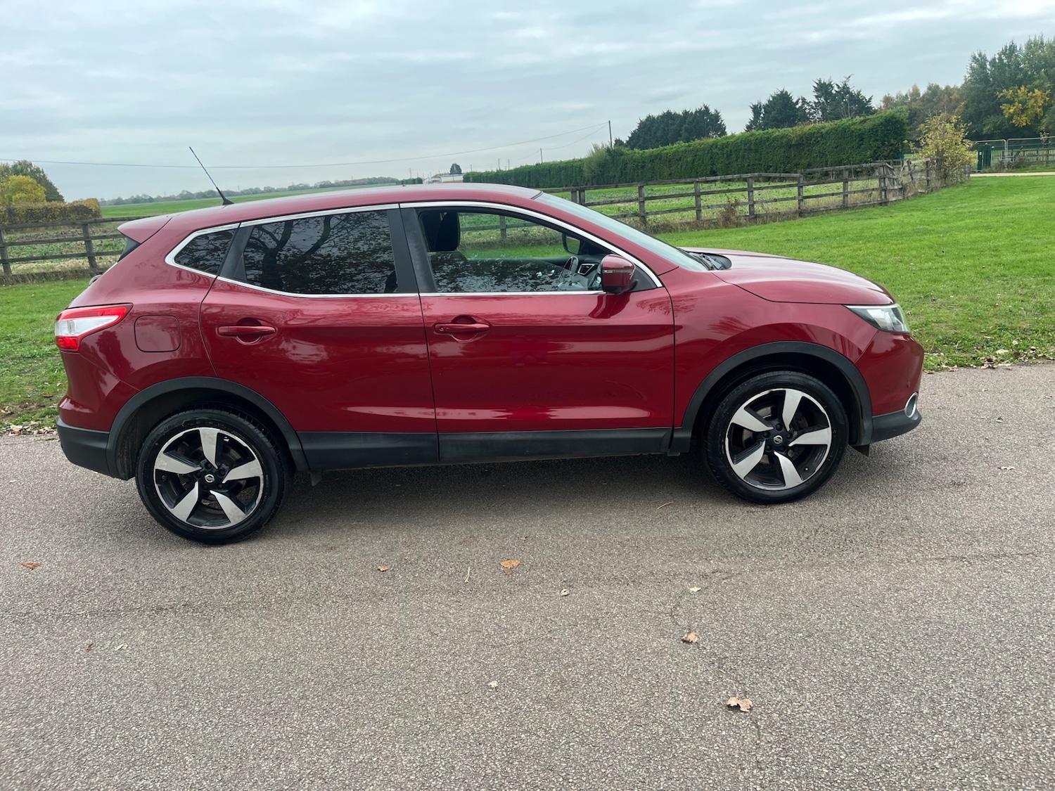Used Nissan Qashqai 2015 for sale - 76317501: Photo 3
