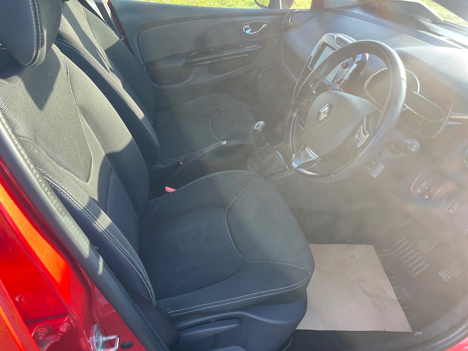 Used Renault Clio 2014 for sale - 77023106: Photo 12