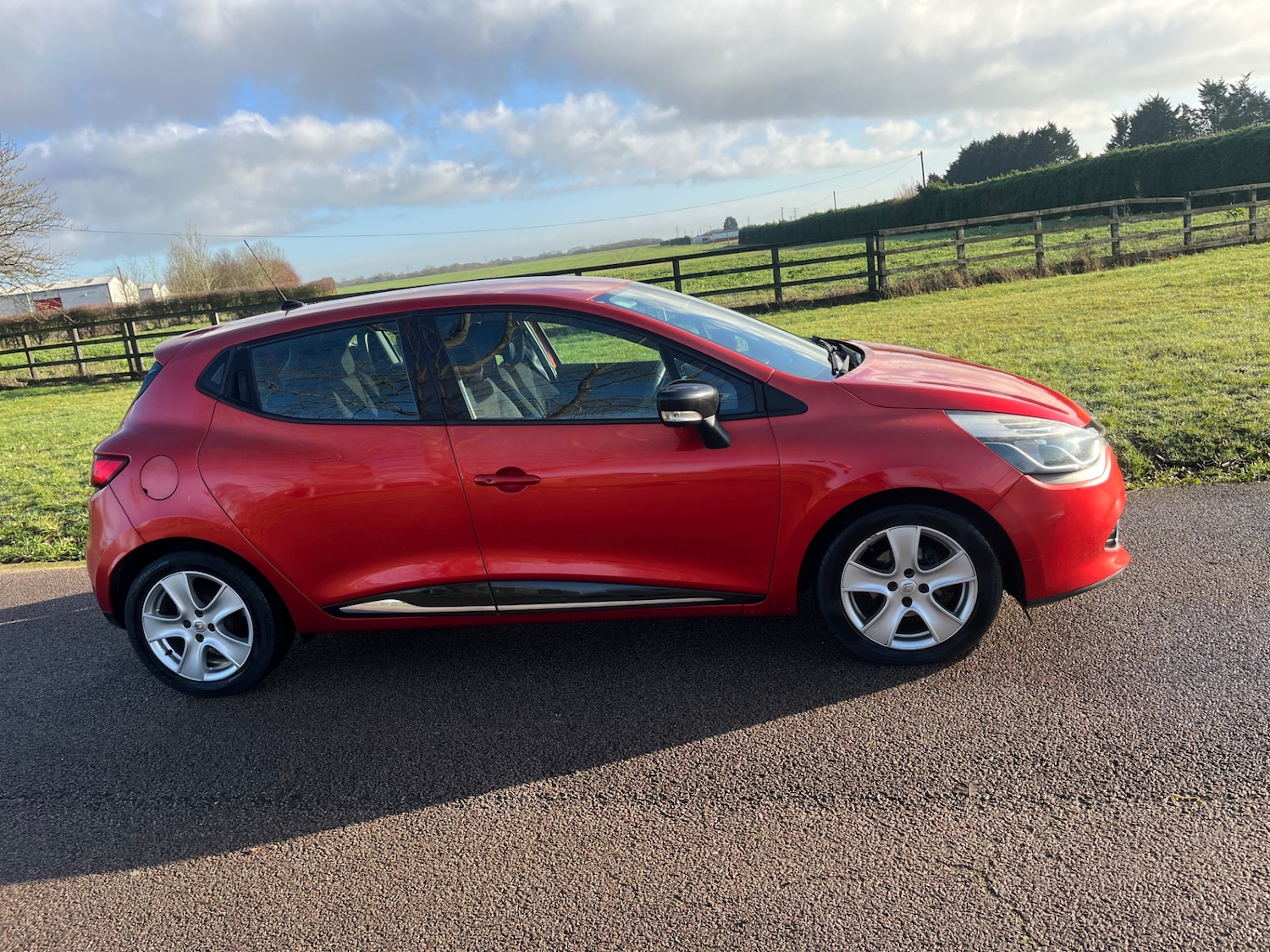 Used Renault Clio 2014 for sale - 77023106: Photo 3