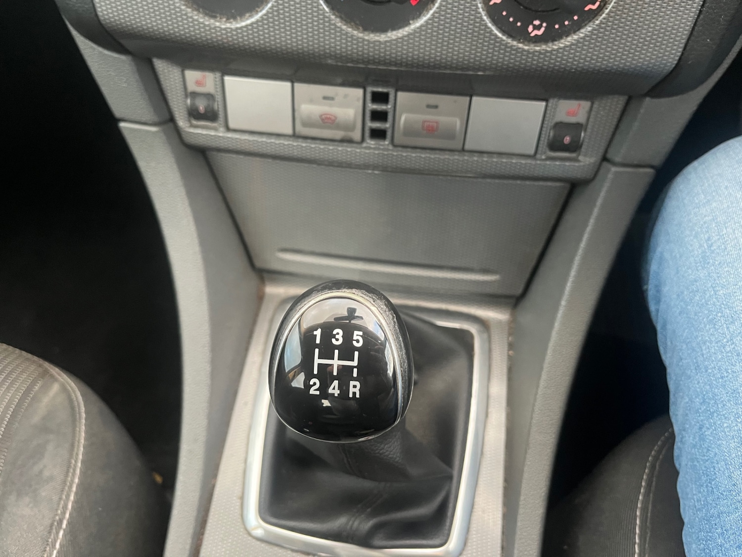 Used Ford Focus 2010 for sale - 76531542: Photo 17