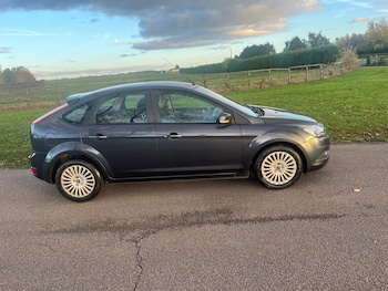 Used Ford Focus 2010 for sale - 76531542: Photo