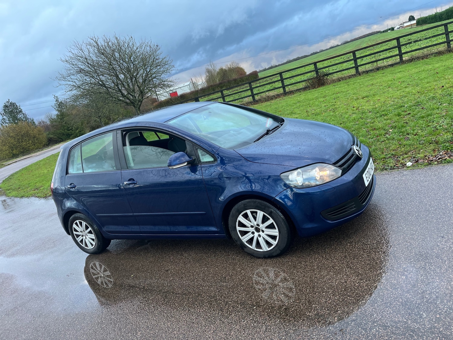 Used Volkswagen Golf Plus 2010 for sale - 76681813: Photo 2