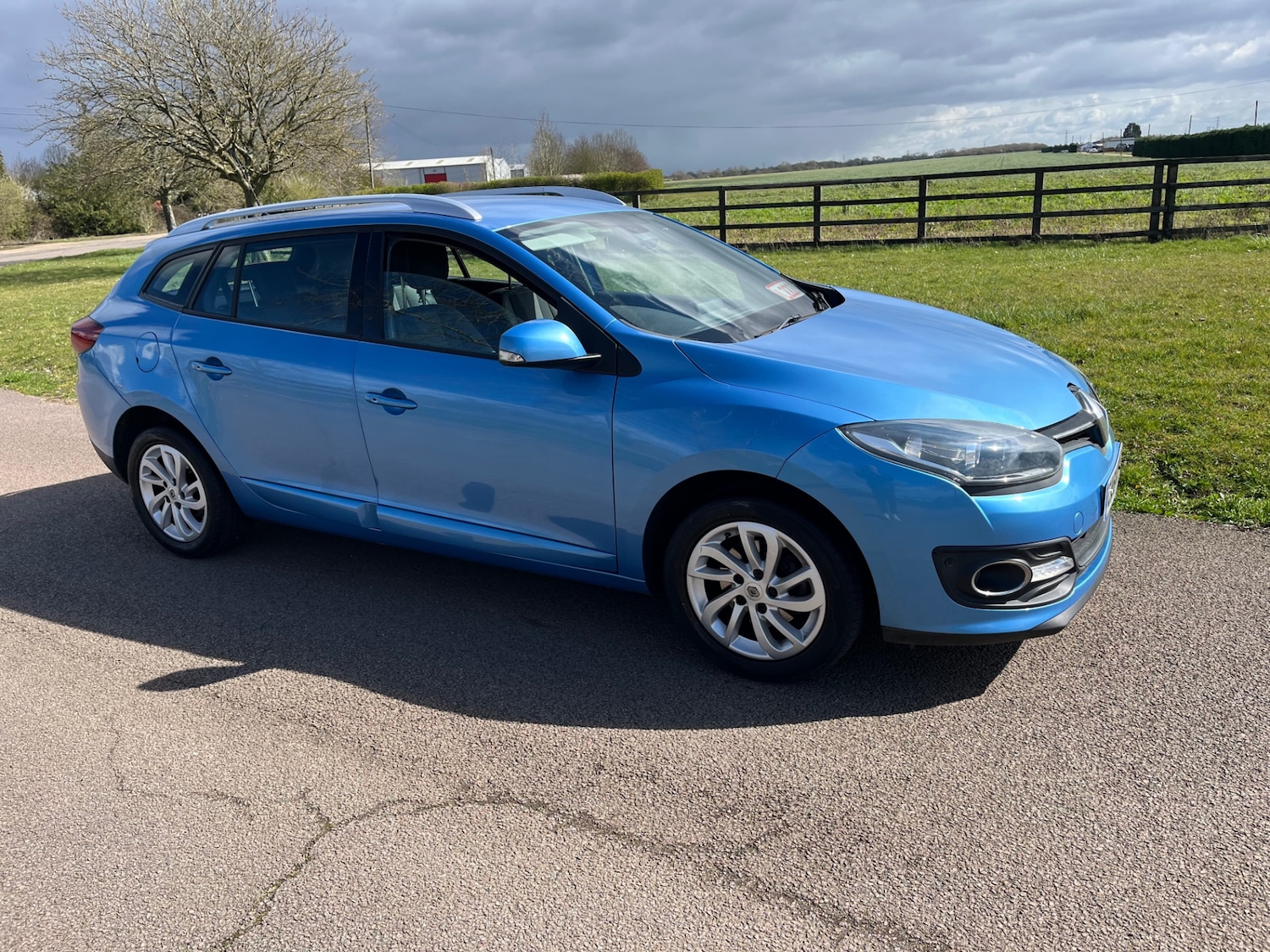 Used Renault Megane 2015 for sale - 78011690: Photo 2