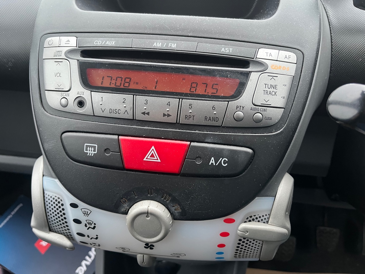 Used Citroen C1 2010 for sale - 77872497: Photo 18