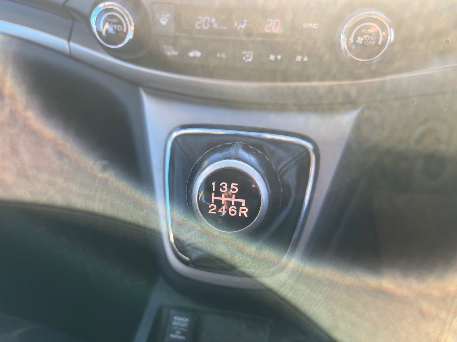 Used Honda CR-V 2015 for sale - 76836929: Photo 17