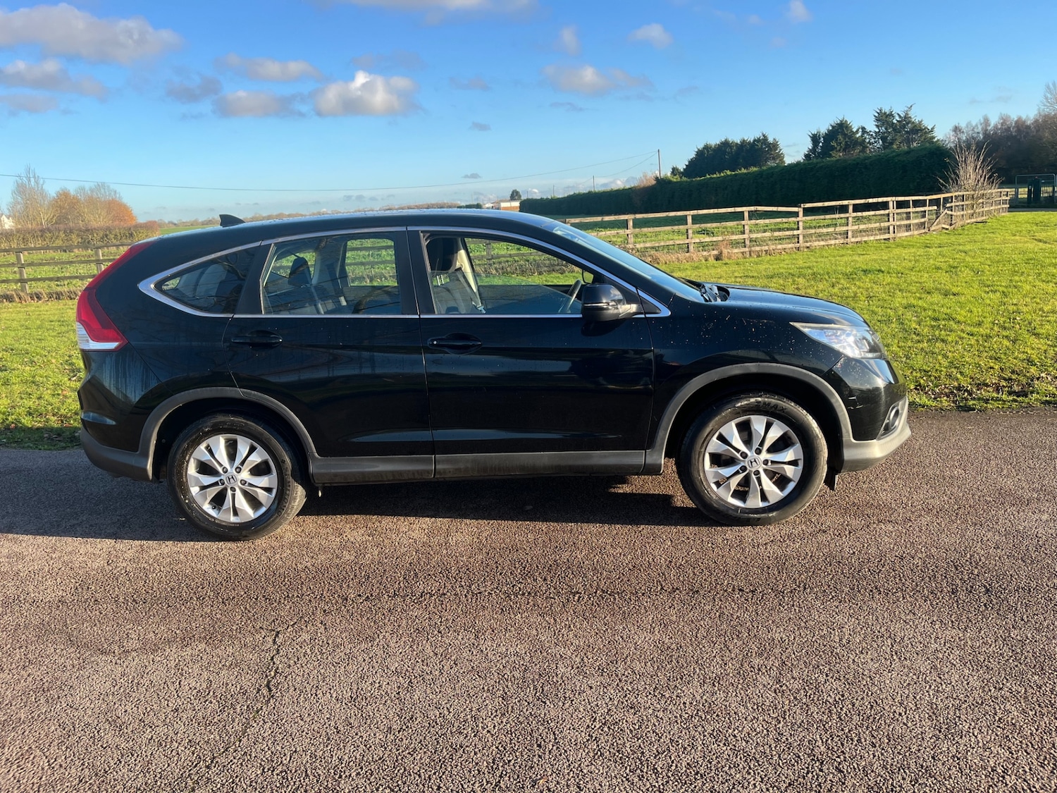 Used Honda CR-V 2015 for sale - 76836929: Photo 3