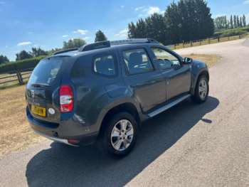Used Dacia Duster 2017 for sale - 75095871: Photo