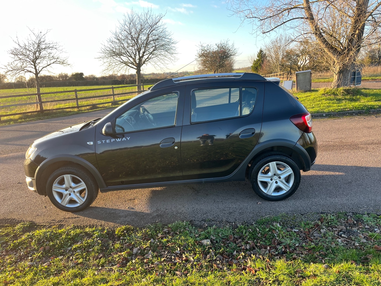 Used Dacia Sandero Stepway 2015 for sale - 76694847: Photo 7