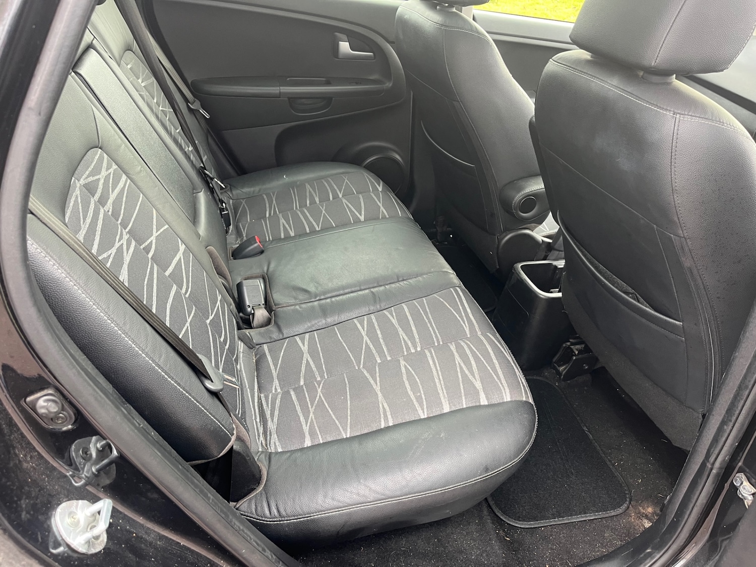 Used Kia Venga 2013 for sale - 77168719: Photo 12