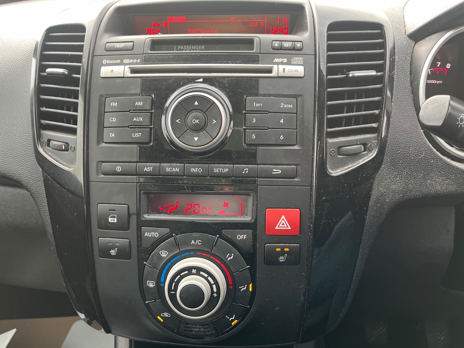 Used Kia Venga 2013 for sale - 77168719: Photo 14