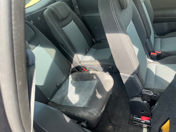 Used Ford S-Max 2013 for sale - 75236127: Photo 19