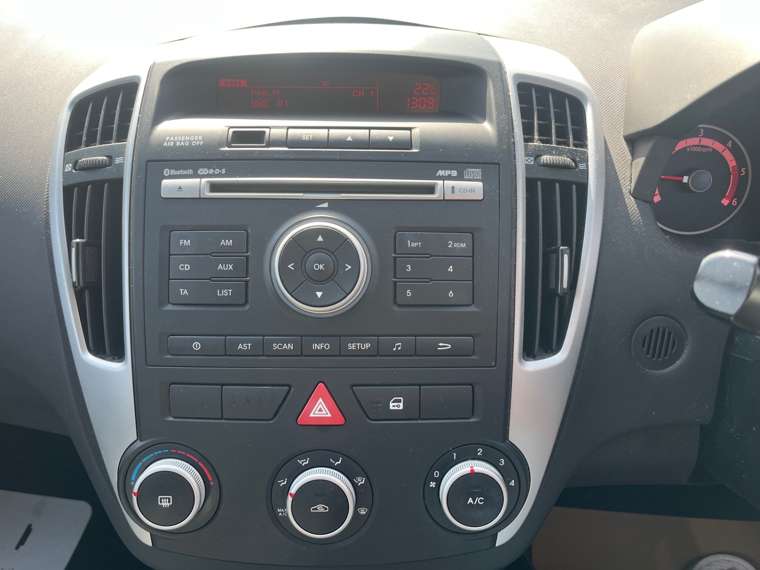 Used Kia Ceed 2011 for sale - 78163280: Photo 17